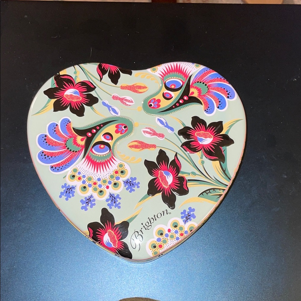 Brighton Large Tin Green Floral Design Heart Shaped Trinket Jewelry Gift Box